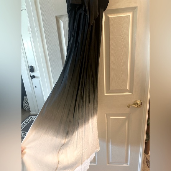 Ombré Maxi Dress - Picture 3 of 5